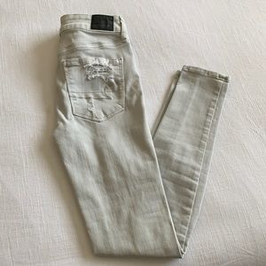 Light gray jeggings